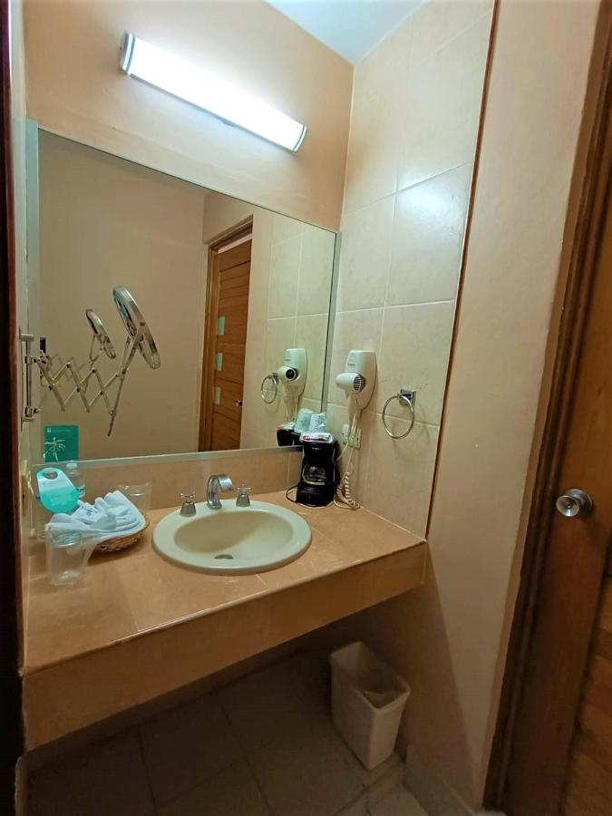 Hotel Santo Domingo Express Villahermosa Eksteriør bilde