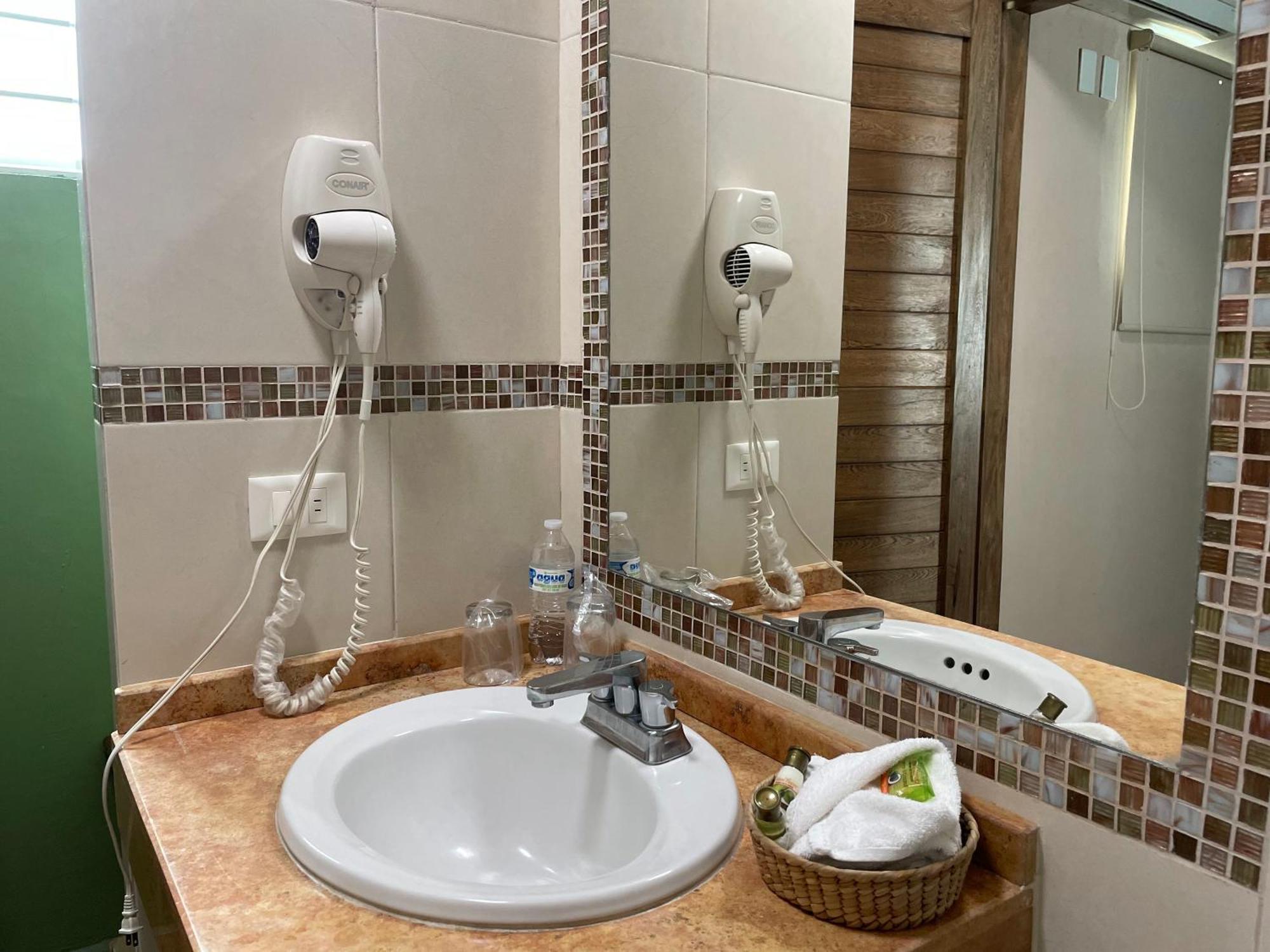 Hotel Santo Domingo Express Villahermosa Eksteriør bilde